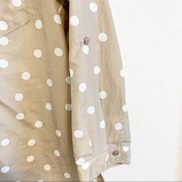 ModCloth Beige and White Polka Dot Button Down Shirt - Picture 4 of 6